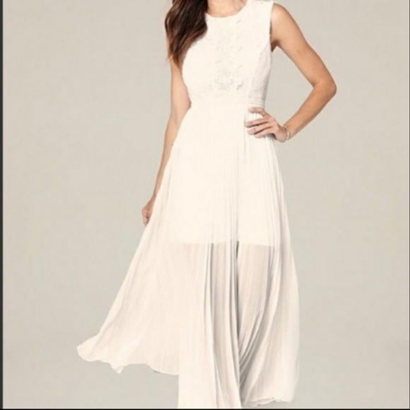 bebe Dresses & Skirts - Bebe Ivory Petite Lace Back Outout Dress w chiffon